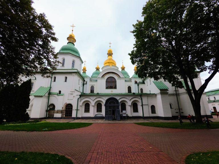 Ukrajina – Kyjevské chrámy a místní kuchyně (1)